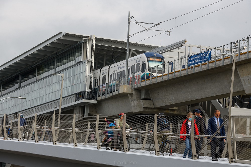 people using bridge