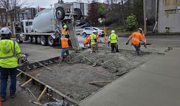 Image shows more progress as we pour concrete under I-5 between Harvard Ave E and E Allison St