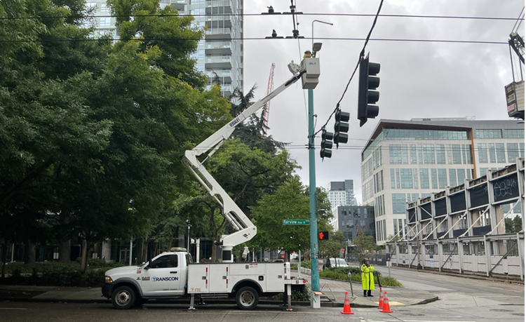Image shows new signals being installed in South Lake Union