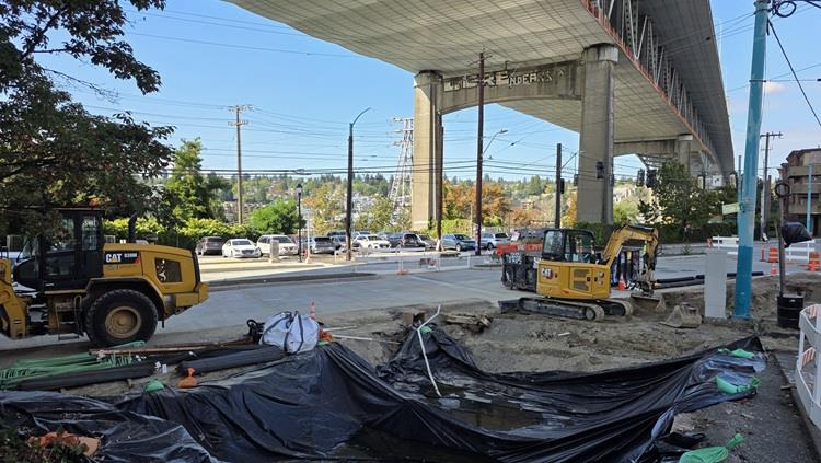 Image shows work underway at the intersection of Eastlake Ave E and Harvard Ave E