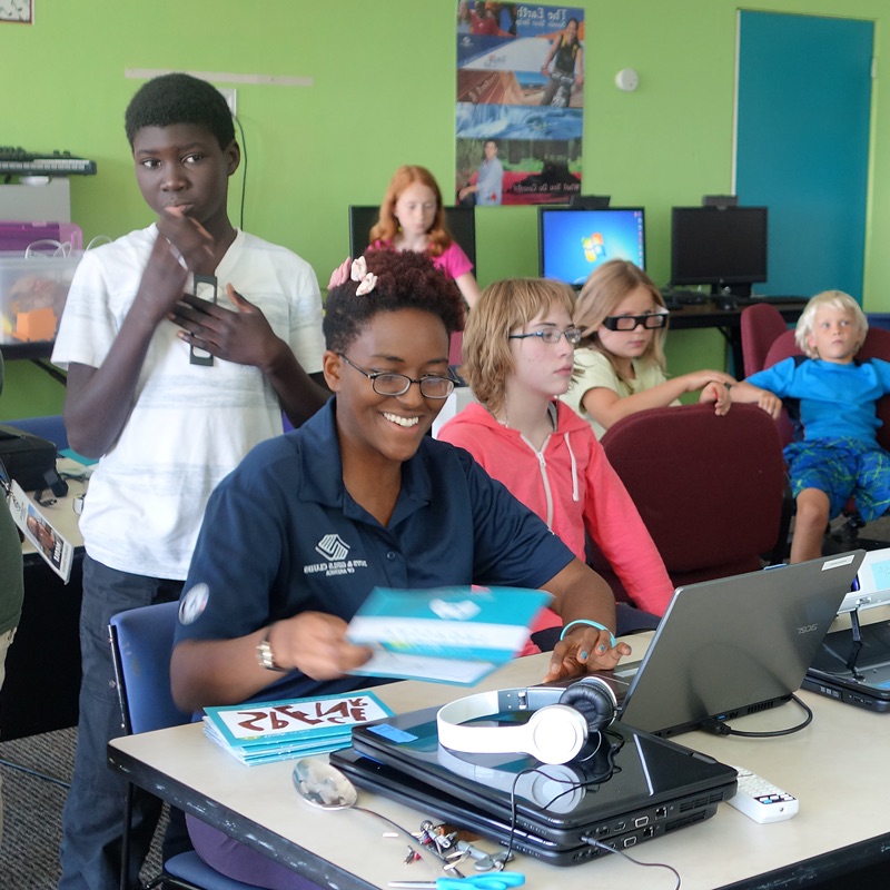 There are companies that offer low-cost, high-speed Internet in Seattle, all for around $10 a month. Learn how you may qualify.