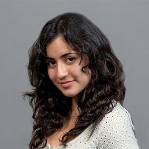 Headshot of Juliana smiling