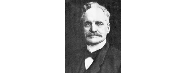 photo portrait of Corliss Stone