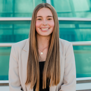 Megan Bartol headshot