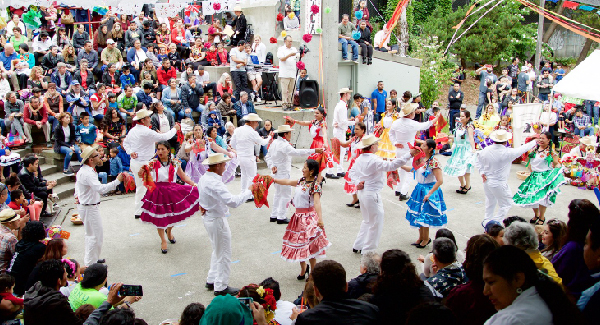 Arts in Parks, a partnership between the Seattle Office of Arts & Culture and Seattle Parks and Recreation, supports new and established festivals or events that promote arts and cultural participation, celebrate diversity, build community connections, and activate parks through arts and culture. Individual artists, neighborhood arts councils, or local community-based groups are eligible to apply. 