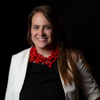 Leslie Anderson Headshot