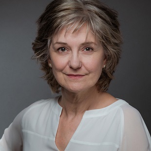 Maggie Stenson headshot