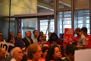 Council vote on minimum wage bill