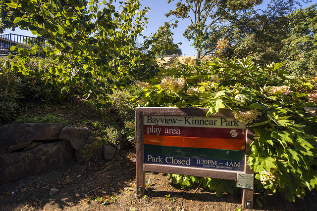 Bayview-Kinnear Park sign