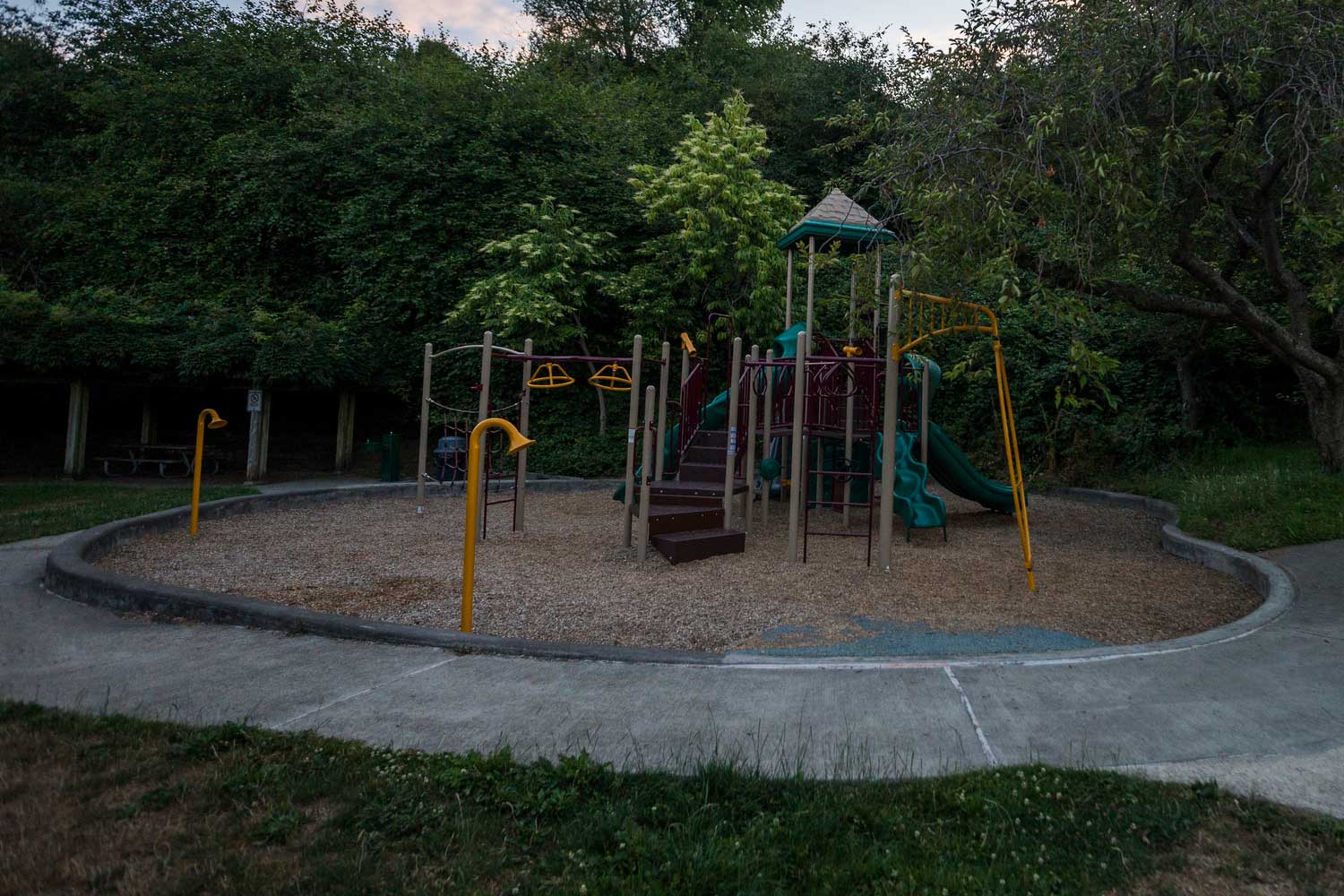 Bhy Kracke Park play area and paths - photo by TIA International Photography