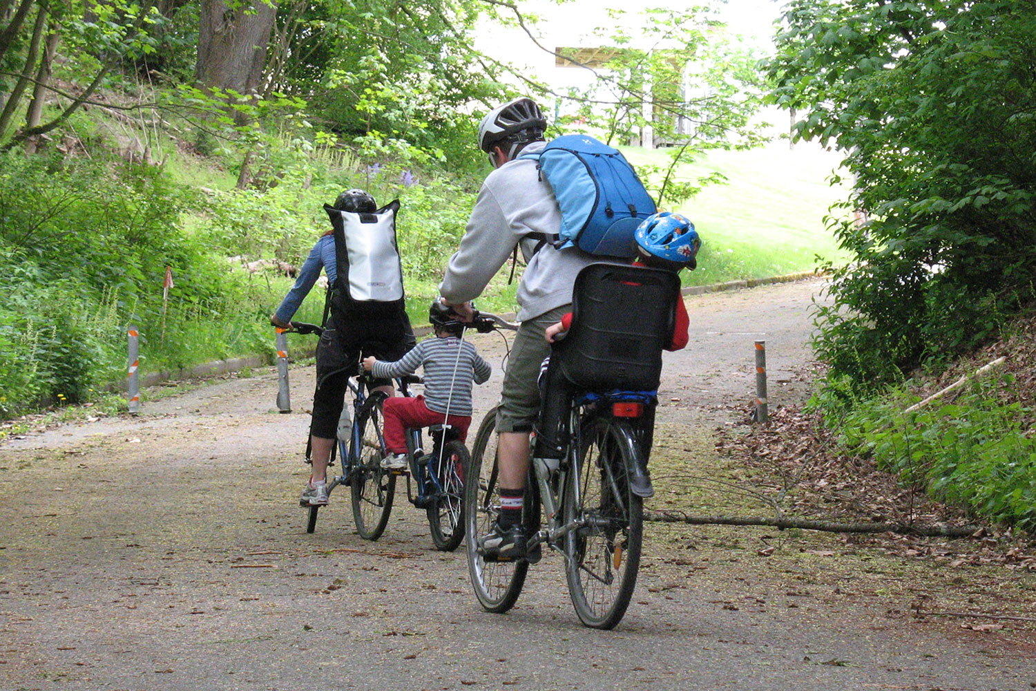 Discovery Park Family Biking - Photo courtesy of Discovery Park Staff