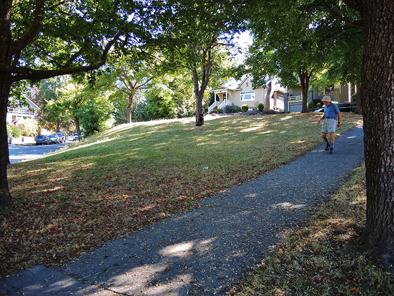 Keystone Place triangle