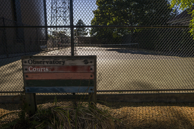 Observatory Courts park sign