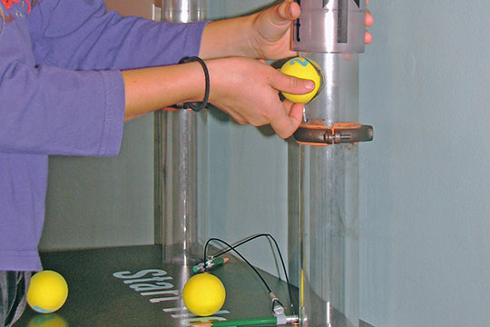 Discover the water cycle! Take a water drop ball from the ocean to the evaporator tube. Watch it float up to the clouds.