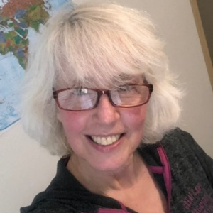 Headshot of Linda Finkle.