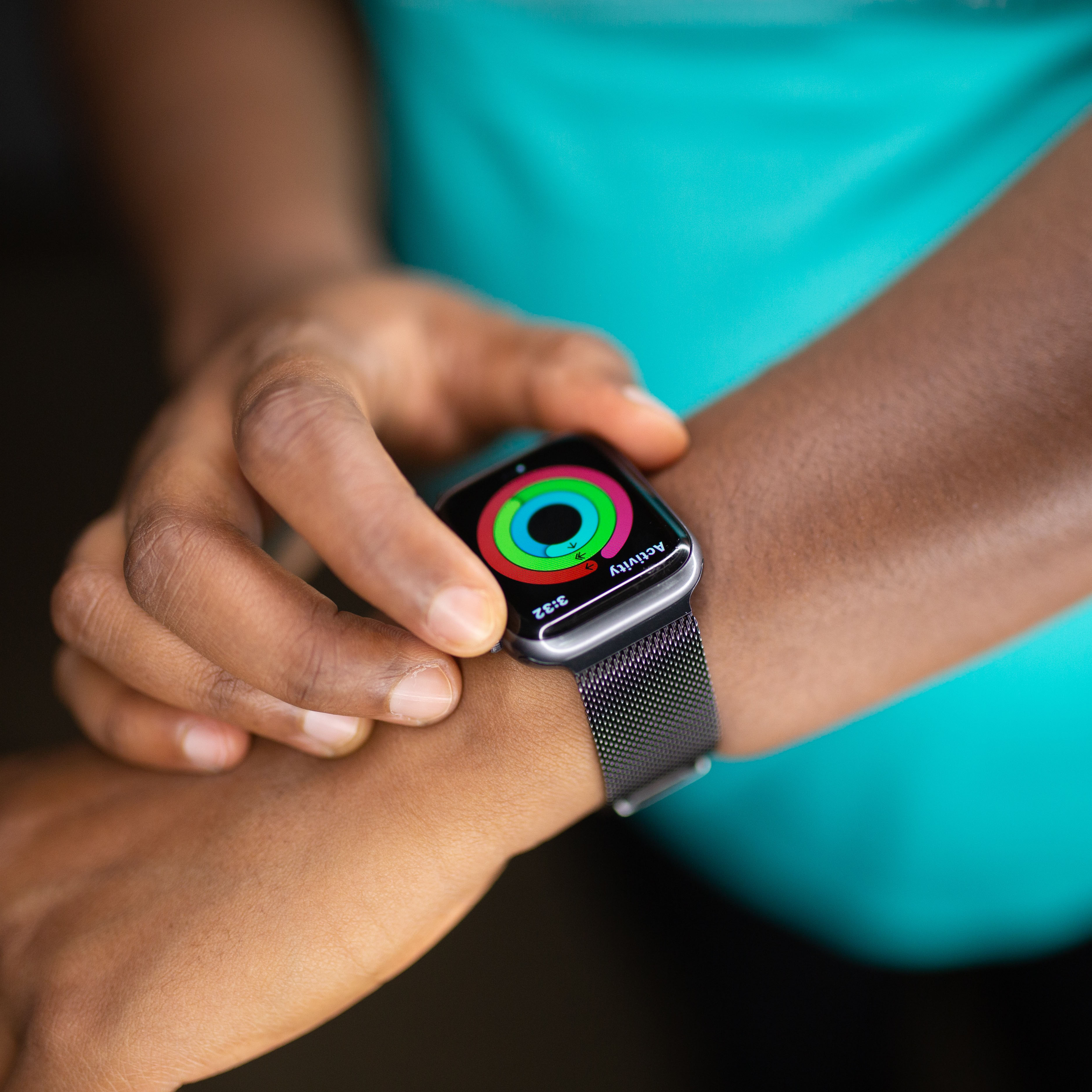 Man using smart watch