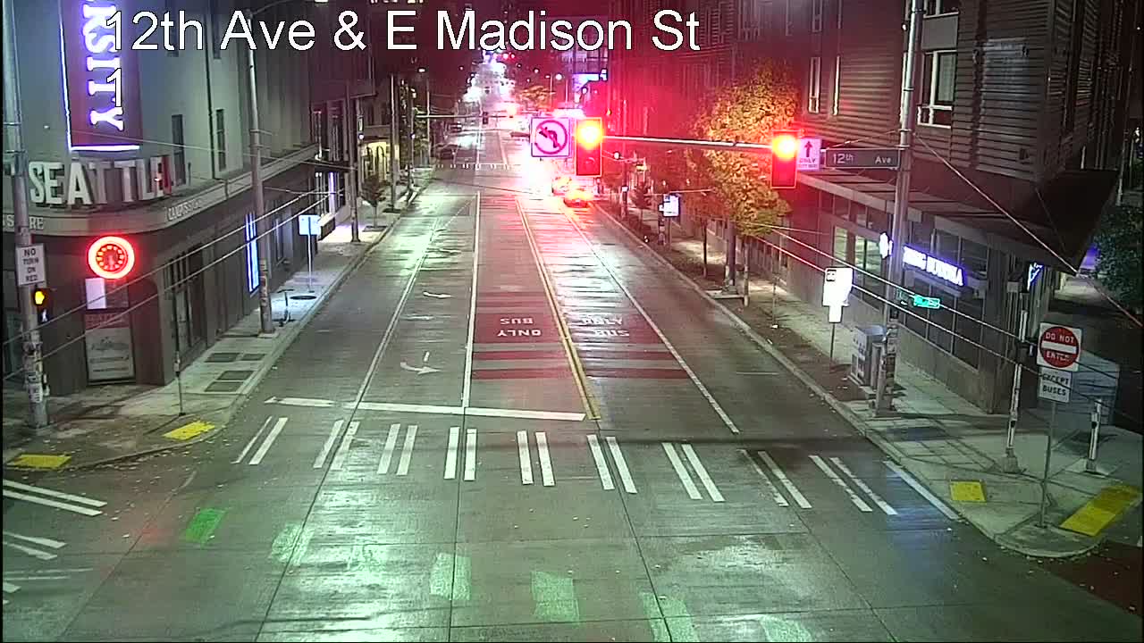 12th Ave & E Madison St EW traffic camera