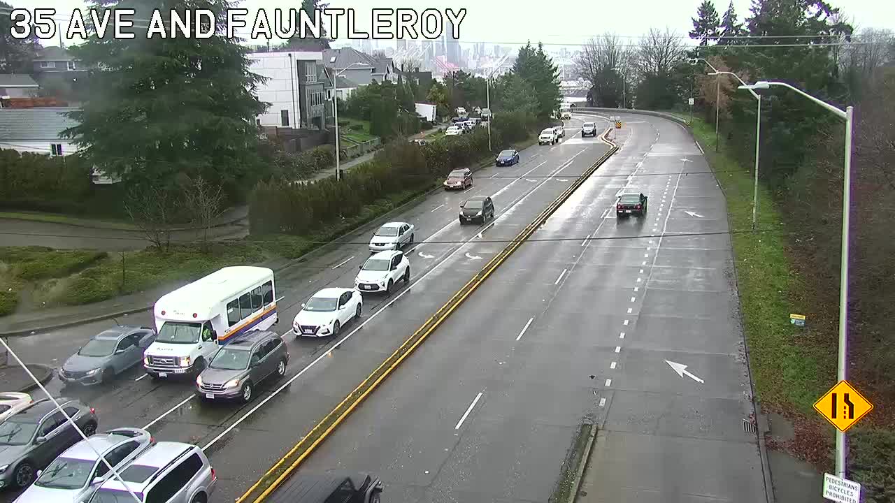 West Seattle Traffic Cameras: 35th Ave SW @ Fauntleroy Way SW