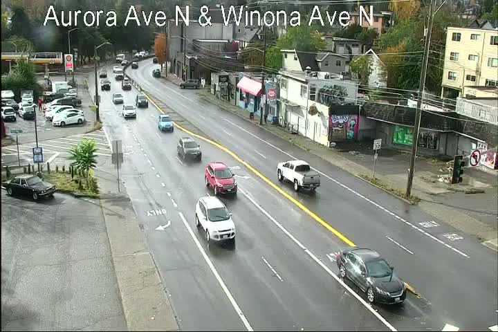 Aurora Ave N & N Winona St traffic camera